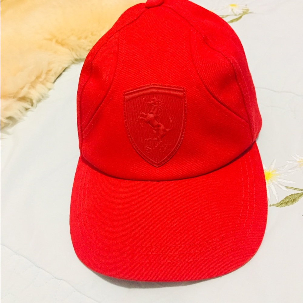 Red Ferrari hat nice good condition
